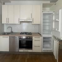 Cucina completa con elettrodomestici – Buono stato