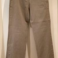 Pantaloni beige con spacchi