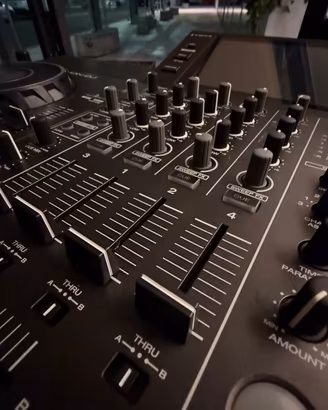 DENON DJ SC LIVE 4