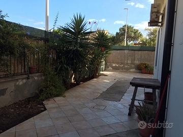 Poetto indipenddente panoramico con giardino