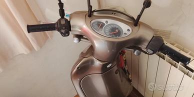 aprilia scarabeo 50 .. 4 tempi
