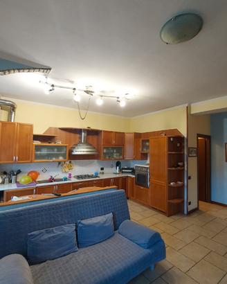 SARONNO STANZA SINGOLA zona ospedale