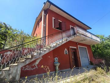 Casa singola con terreno