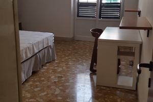 Camera comoda vicino al teatro massimo