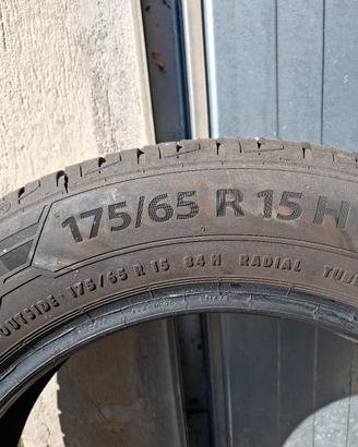 Pneumatici  175/65 r15