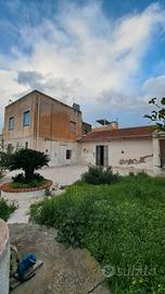 Casa indipendente giardino Spagnola