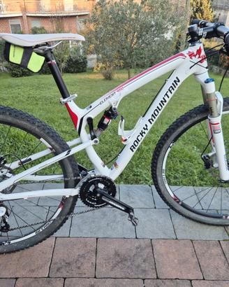 ROKY  MOUNTAIN  ELEMENT 950 (alluminio)