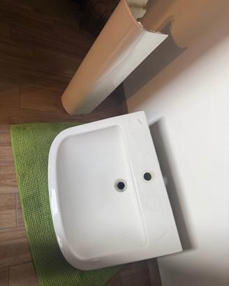 Lavandino con colonna