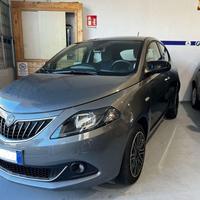 LANCIA - Ypsilon - 1.0 FireFly 5p. S&S Hybrid Oro
