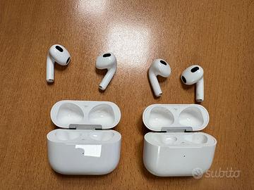 Due coppie Airpods gen. 3