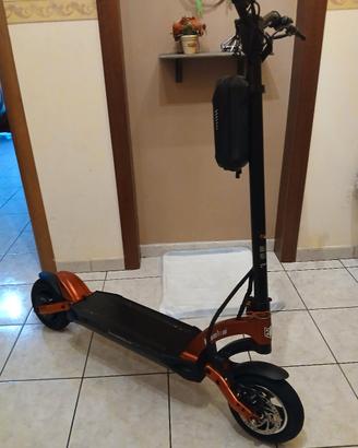 monopattino elettrico 