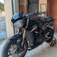 STREET TRIPLE RS 