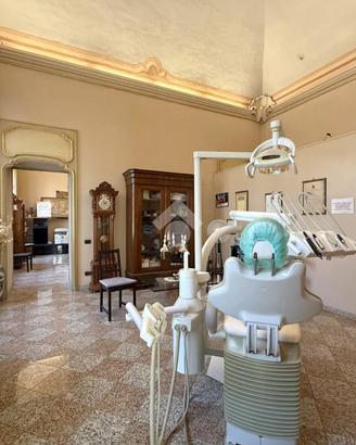 4 LOCALI A ACQUI TERME