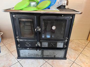Cucina stufa a legna