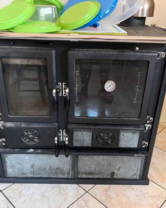 Cucina stufa a legna