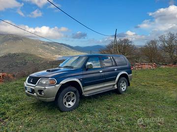 Fuoristrada Pajero sport
