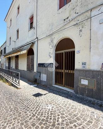 3 LOCALI A MONTALTO DI CASTRO