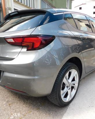 Opel ASTRA Berlina 1.6 CDTi INNOVATION 2020