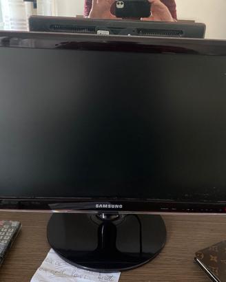 Tv samsung 22”