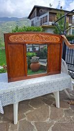 Specchiera vintage in legno intagliato