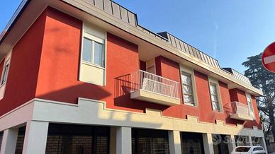 Brugherio: ampio Bilocale COMPLETAMENTE RISTRUTTUR