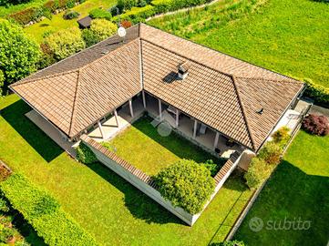 VILLA SINGOLA A VILLANUOVA SUL CLISI