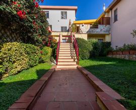 Villa Trilivelli vista mare Margine Rosso