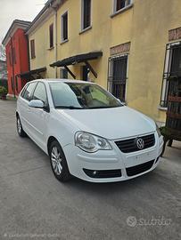 polo 1.4 benzina neopatentati 