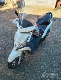 scooter Peugeot Geopolis 300