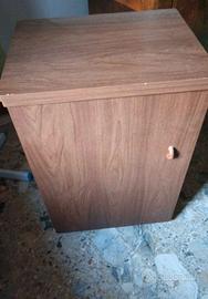 macchina da cucire con mobile 