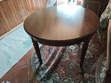tavolo allungabile in legno massiccio