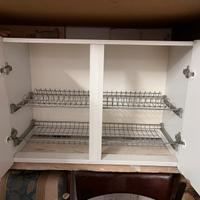 Lavello compreso di mobiletto sotto e sopra