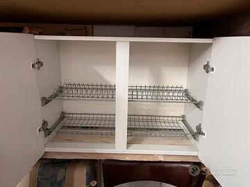 Lavello compreso di mobiletto sotto e sopra