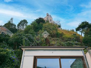 CASA SEMINDIPENDENTE A SANTA LUCIA DEL MELA