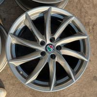 Cerchi Originali Alfa Romeo da 18”