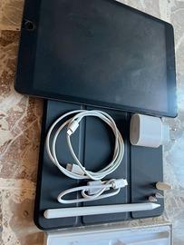 IPad 9th 64 GB con penna Apple come nuovo