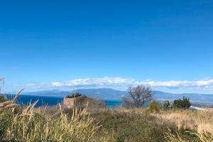 Terreno con rustico vista mare