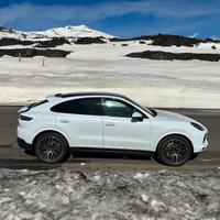 Porsche Cayenne Coupe 