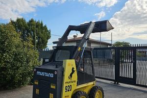 P179- Mini Pala 16 q Mustang 920