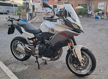 BMW F900XR
