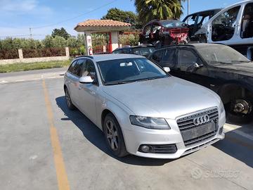 PER uso RICAMBI - AUDI A4 B8 2010