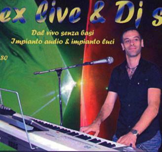 Musicista, pianista, cantante e Dj e service