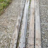 2 coppie di sci d'epoca in legno da restaurare