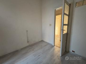 Due vani 70 mq con posto auto