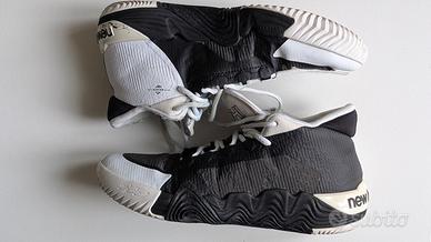 New Balance KAWHI II bianche nere taglia 42