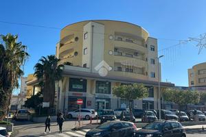 4 LOCALI A CORIGLIANO-ROSSANO