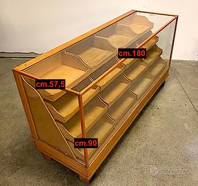 Mobili,frigo,attrezzat.da chiusura BISTROT