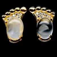 Orecchini in argento con pietra di luna 