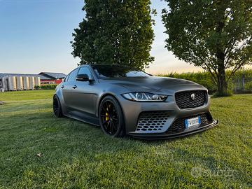 Jaguar XE SV Project8 1/300 5.0 V8 600cv
