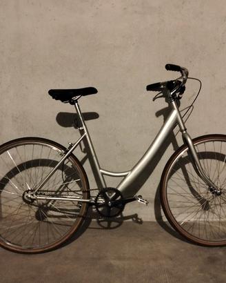 bicicletta da stazione o paese